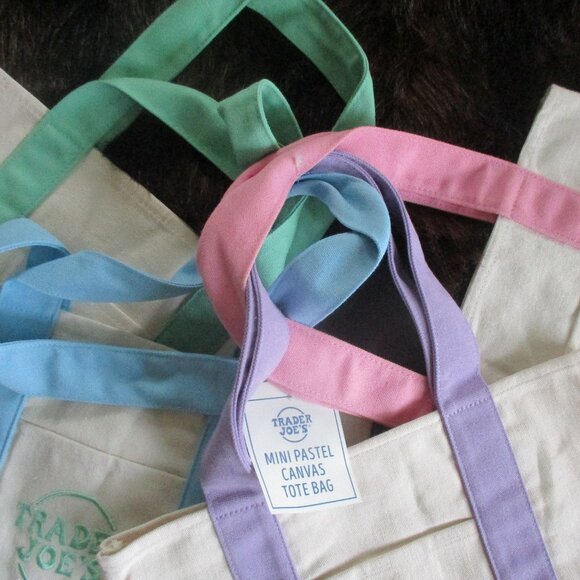NWT Lot Of 4 ~Trader Joe's Pastel Mini Tote Bags 2025 Pink Lavender Blue Green - Picture 3 of 5